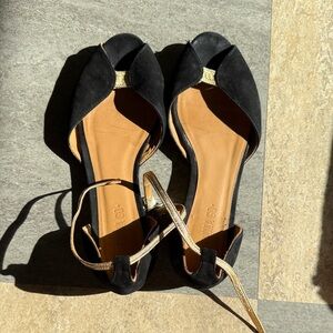 Elegant Black and Gold Women's Shoes